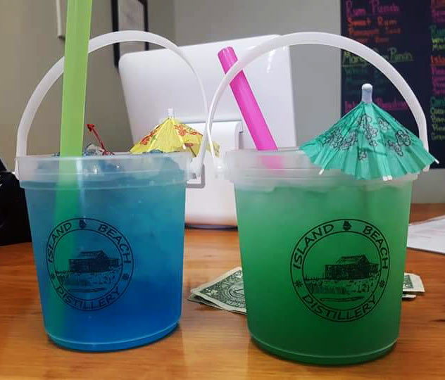 32 oz Plastic Rum Buckets with Custom Sticker